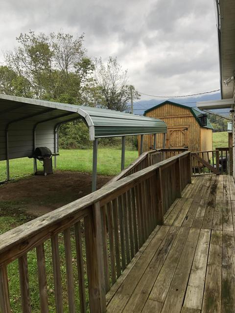 345 Carl Lee Dr, Ewing, VA 24248 photo 11