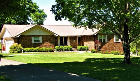 400 Pine St, Greenback, TN 37742 photo 1