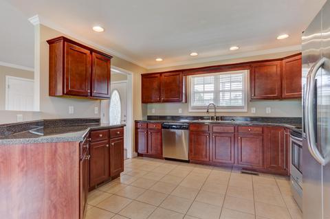 151 West Dr, La Follette, TN 37766 photo 8