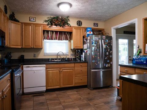 7600 Fall Wind Ct, Powell, TN 37849 photo 5