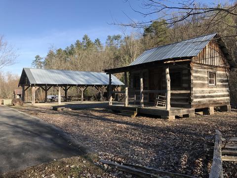 424 Mountain John Loop, Townsend, TN 37882 photo 15