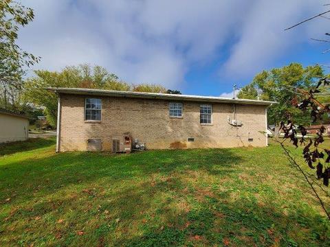 140 Troxel Dr, Oneida, TN 37841 photo 3