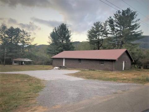 405 Sand Cave Rd, Ewing, VA 24248 photo 1