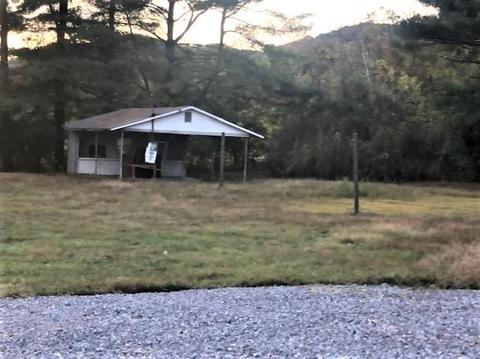405 Sand Cave Rd, Ewing, VA 24248 photo 5