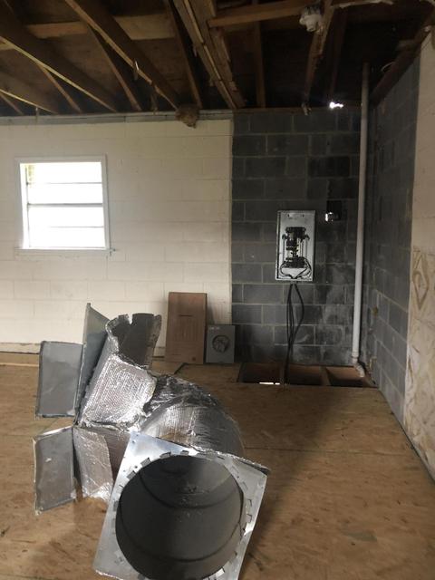 405 Sand Cave Rd, Ewing, VA 24248 photo 8