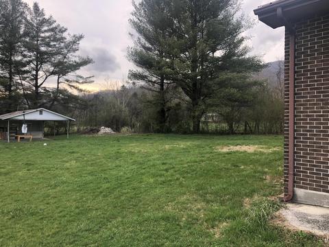 405 Sand Cave Rd, Ewing, VA 24248 photo 7