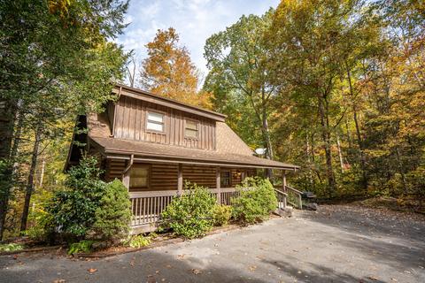 2154 Bause Watson Way Gatlinburg Tn 37738 10 Photos Mls