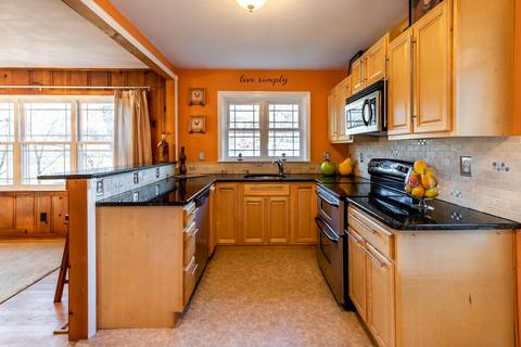 1205 Loop Rd, La Follette, TN 37766 photo 2