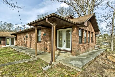 817 E Copeland Dr, Powell, TN 37849 photo 2
