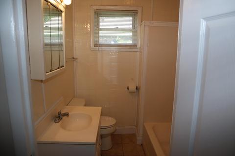 320 E Bell St, Alcoa, TN 37701 photo 9