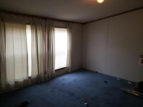 129 Willow St, Middlesboro, KY 40965 photo 3
