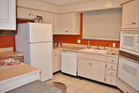910 Chichester Ave, Middlesboro, KY 40965 photo 19