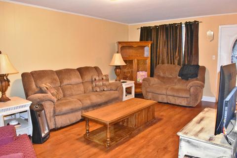 910 Chichester Ave, Middlesboro, KY 40965 photo 21