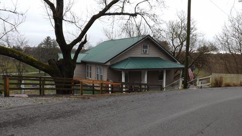 364 Nettleton Rd, Harrogate, TN 37752 photo 2