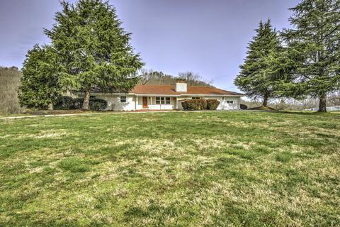 1429 Eagle Bend Dr, Clinton, TN 37716 photo 2