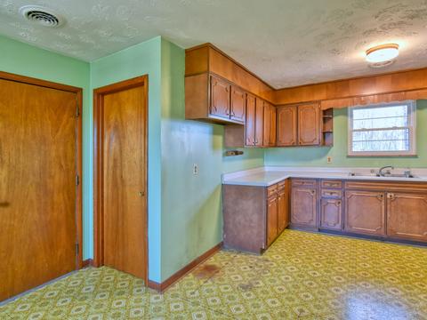 915 Greenbriar Rd, Talbott, TN 37877 photo 8