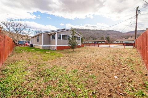 309 Third St, Pineville, KY 40977 photo 6