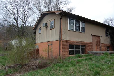 1046 E Wolf Valley Rd, Heiskell, TN 37754 photo 4