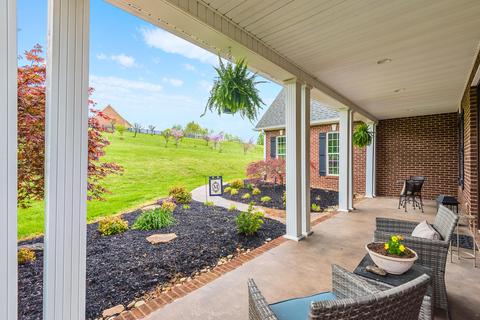 814 E Copeland Dr, Powell, TN 37849 photo 5