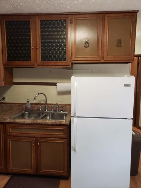 425 Lothbury Ave, Middlesboro, KY 40965 photo 9
