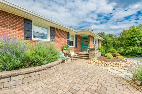 7228 Joyce Ln, Powell, TN 37849 photo 3
