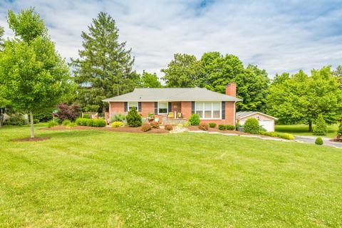 7228 Joyce Ln, Powell, TN 37849 photo 1