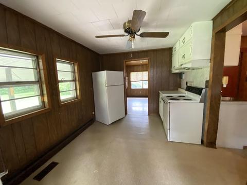 2512 Exeter Ave, Middlesboro, KY 40965 photo 8