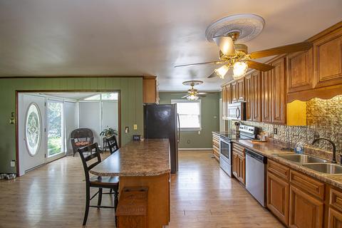 401 Eagle Bend Ln, Clinton, TN 37716 photo 5