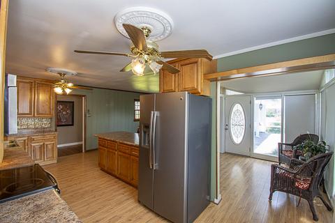 401 Eagle Bend Ln, Clinton, TN 37716 photo 8