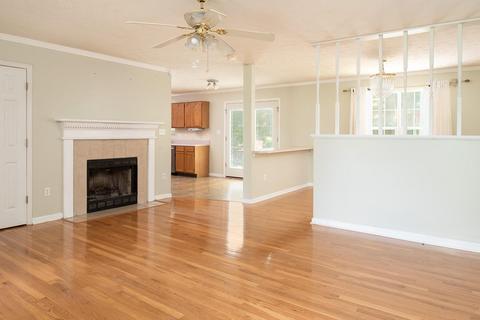 116 Den Ln, Heiskell, TN 37754 photo 7