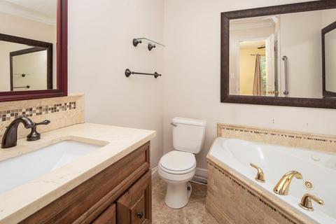 116 Den Ln, Heiskell, TN 37754 photo 17