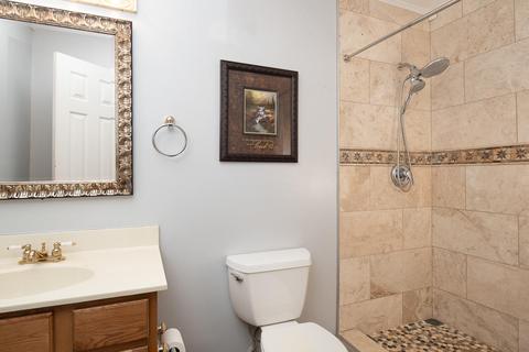 116 Den Ln, Heiskell, TN 37754 photo 14