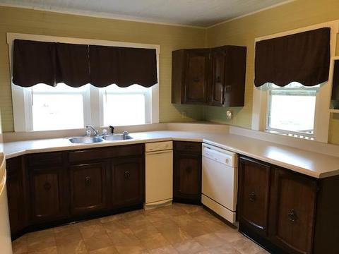 546 Beaver Brook Rd, Ewing, VA 24248 photo 5