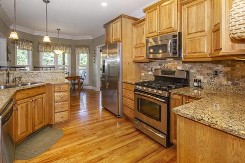 190 Pointe Summit Dr, Greenback, TN 37742 photo 8