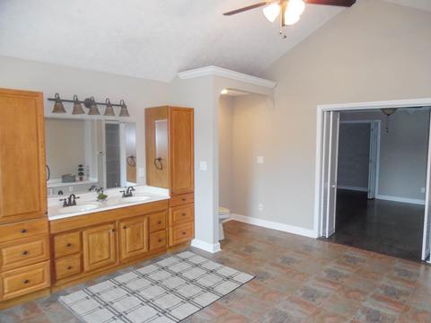 306 S Apache Rd, Clinton, TN 37716 photo 24