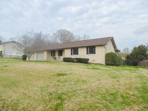 306 S Apache Rd, Clinton, TN 37716 photo 3
