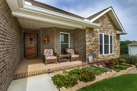180 Pointe Summit Dr, Greenback, TN 37742 photo 2