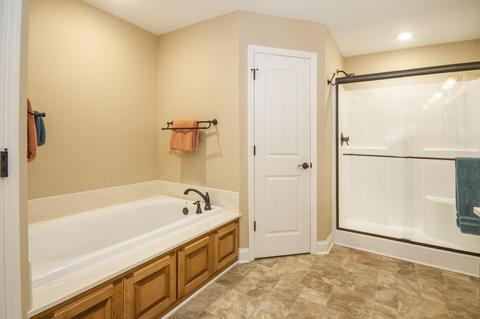 180 Pointe Summit Dr, Greenback, TN 37742 photo 17