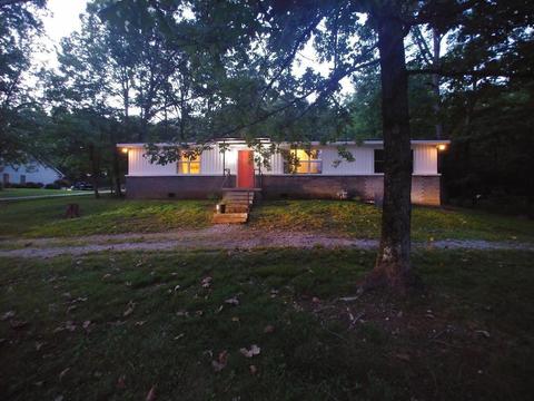 2222 W 3rd Ave, Oneida, TN 37841 photo 2