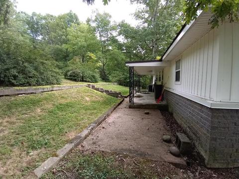 2222 W 3rd Ave, Oneida, TN 37841 photo 17