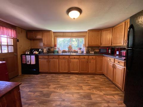 183 Bear Rd, Keokee, VA 24265 photo 4