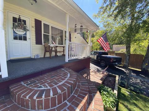 183 Bear Rd, Keokee, VA 24265 photo 2