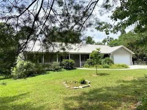84 Evergreen Pl, Sparta, TN 38583