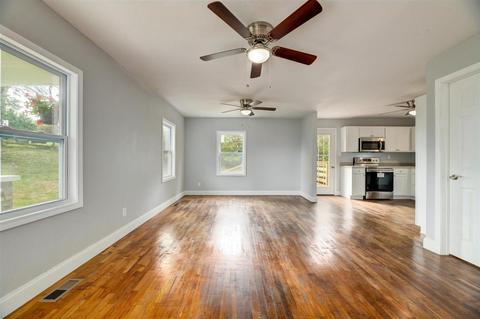 202 Pleasant View Loop, Clinton, TN 37716 photo 7