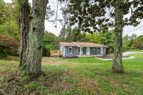 202 Pleasant View Loop, Clinton, TN 37716 photo 2