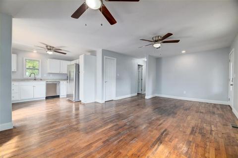 202 Pleasant View Loop, Clinton, TN 37716 photo 9