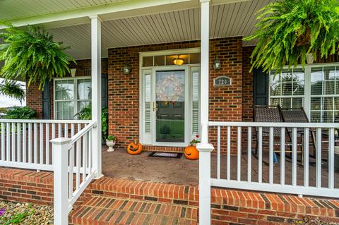 720 Longview Dr, Greenback, TN 37742 photo 4