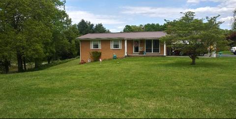 508 Fairview Rd, Middlesboro, KY 40965 photo 1