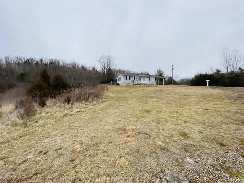 1709 Lick Branch Rd, Ewing, VA 24248 photo 2