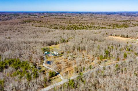 2152 Genesis Rd, Lancing, TN 37770 photo 3